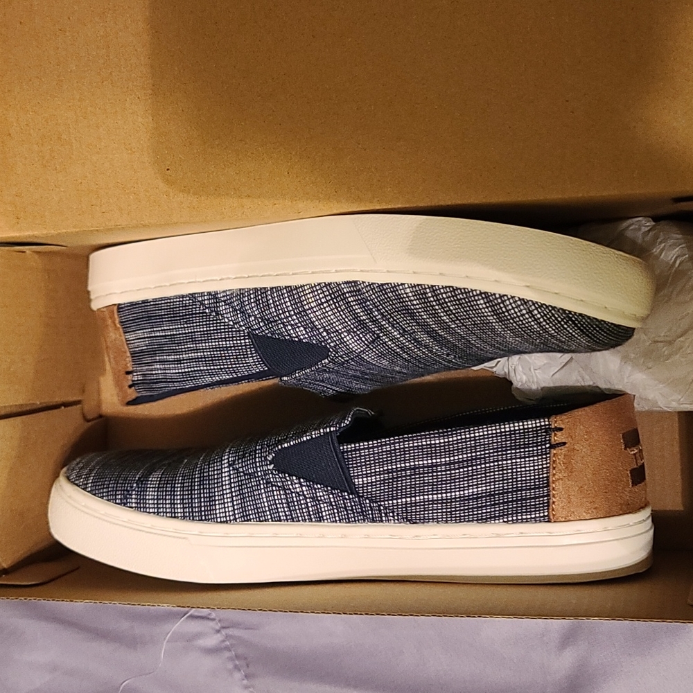 Youth size 4
